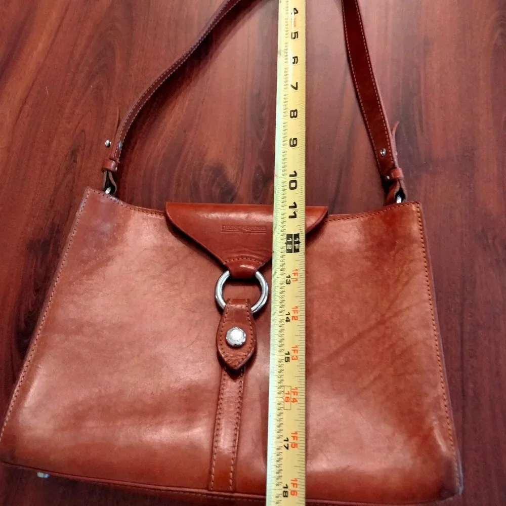 Dooney & Bourke saddle leather bag with brass trim - Picture 14 of 15